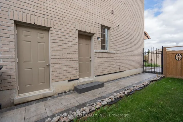 Additional image 36 of 11 Martin Byrne Dr