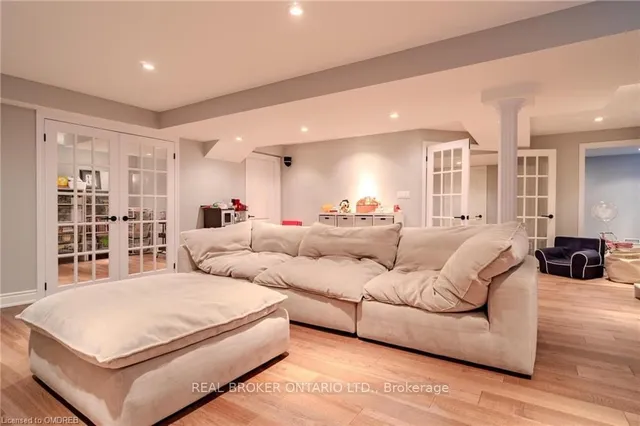 Additional image 31 of 1621 Bayshire Dr