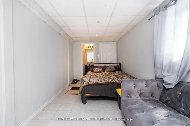 Additional image 17 of 23 Hector Crt