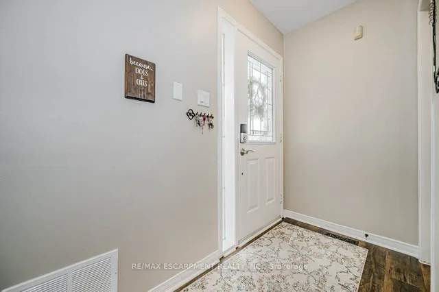 Additional image 5 of 633 Amelia Cres
