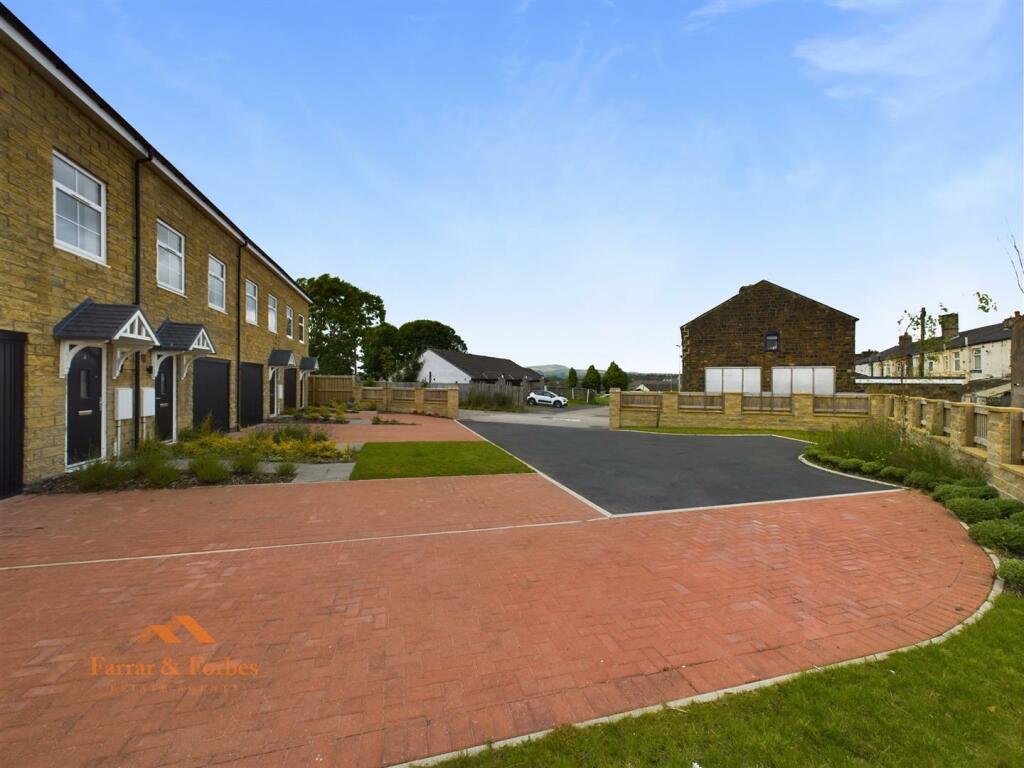 Additional image 17 of Melbourne Gardens, Burnley