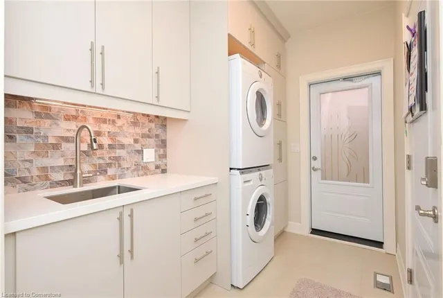 Additional image 19 of 14 Penrose Crt