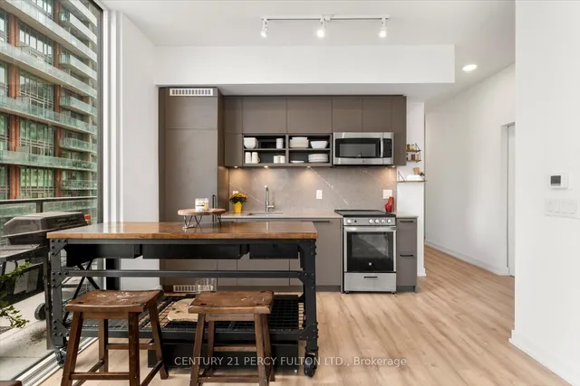 Additional image 21 of 135 East Liberty St Unit 708