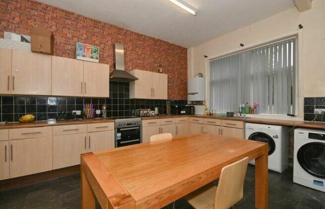 Additional image 5 of 387 Padiham Road, Burnley, Lancashire, BB12 6SZ