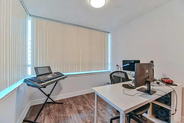 Additional image 15 of 5 Lisa St Unit 1002