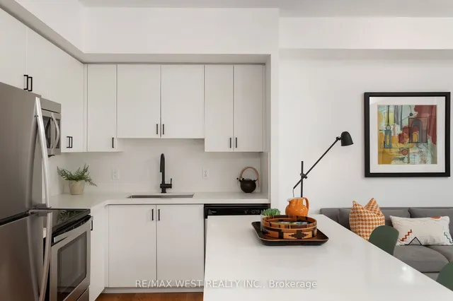 Additional image 8 of 45 Sousa Mendes St Unit 703