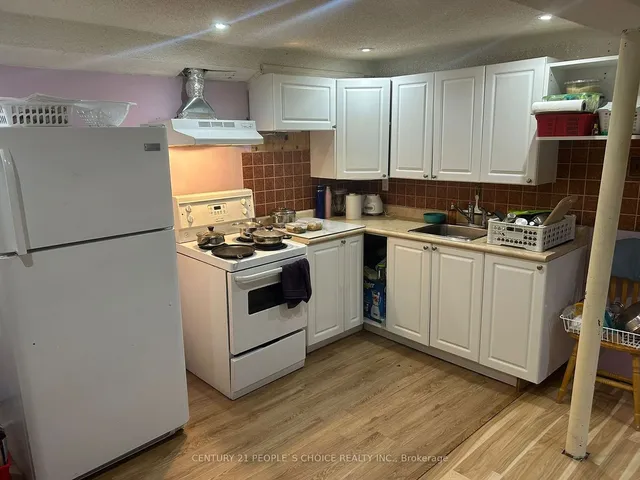 Additional image 34 of 7560 Goreway Dr Unit 24