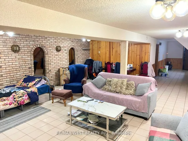 Additional image 15 of 3481 Chipley Cres