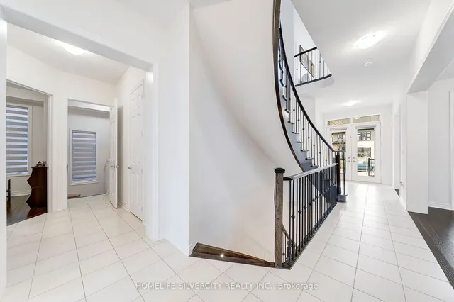 Additional image 9 of 398 Spyglass Green