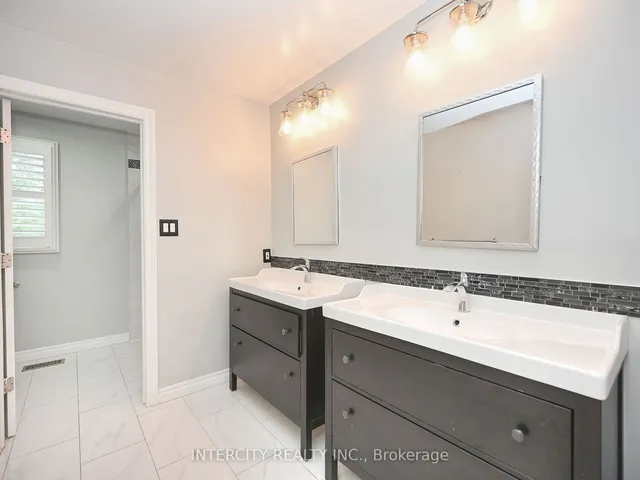 Additional image 25 of 55 Ridgehill Dr