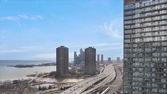 Additional image 8 of 103 The Queensway Ave Unit 2407
