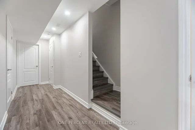 Additional image 30 of 28 Lady Evelyn Cres