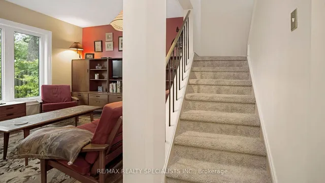 Additional image 19 of 4 Greenfield Sq