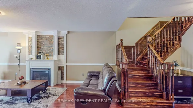 Additional image 12 of 36 Clarion Rd