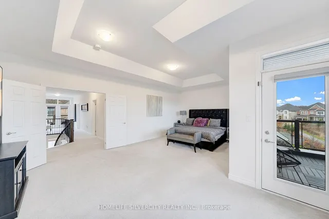 Additional image 18 of 398 Spyglass Green