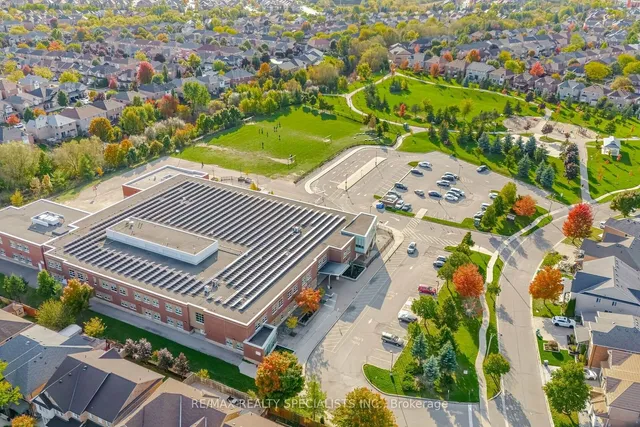 Additional image 40 of 30 Latania Blvd