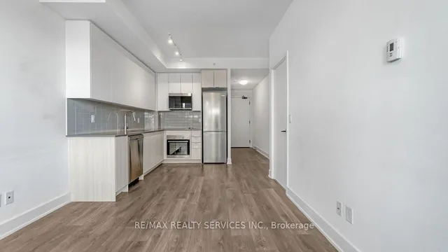 Additional image 8 of 2481 Taunton Rd Unit 603