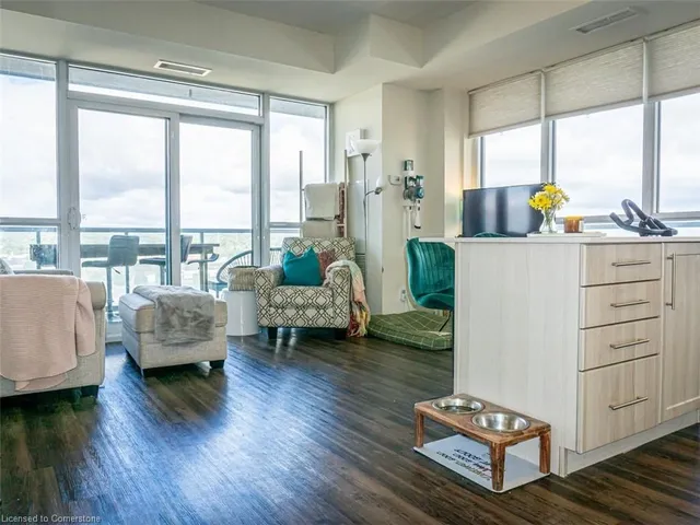 Additional image 3 of 2087 Fairview St Unit 1509