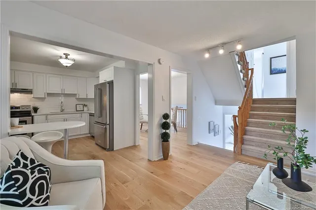 Additional image 22 of 44 KILLARNEY Crt