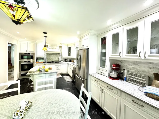 Additional image 11 of 403 Glenashton Dr