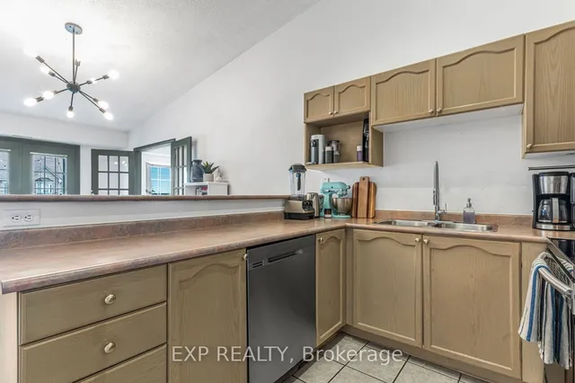 Additional image 3 of 4005 Kilmer Dr Unit 409