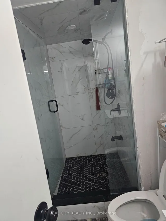 Additional image 30 of 1680 Samuelson Circ