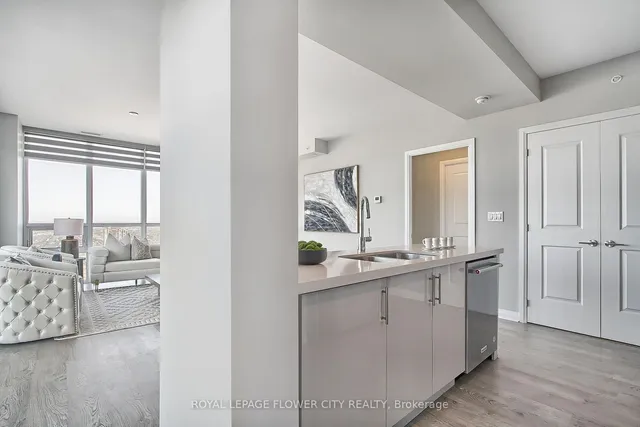 Additional image 16 of 5025 Four Springs Ave Unit 2401