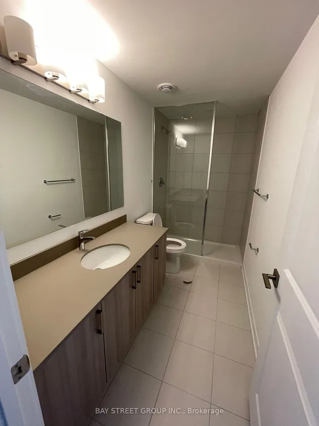 Additional image 17 of 4035 Hickory Dr Unit 19