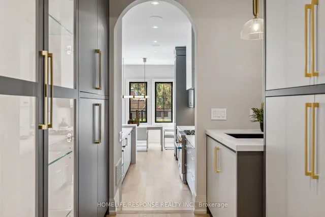 Additional image 18 of 8 MARTIN GROVE Rd