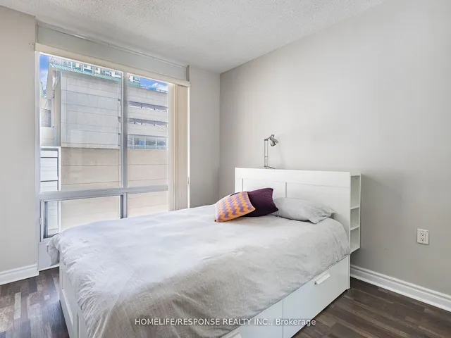 Additional image 21 of 85 Bloor St Unit 802
