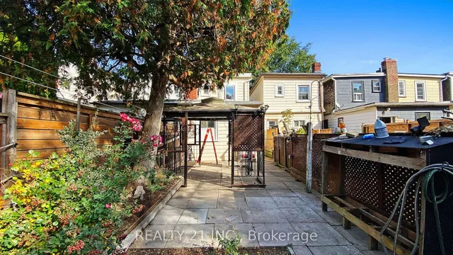 Additional image 38 of 92 King Edward Ave