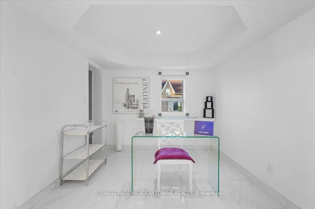 Additional image 11 of 15 Centre St