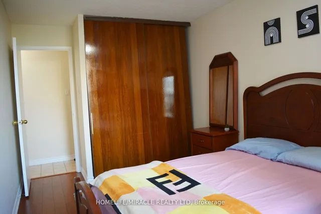 Additional image 14 of 25 Kensington Rd Unit 409