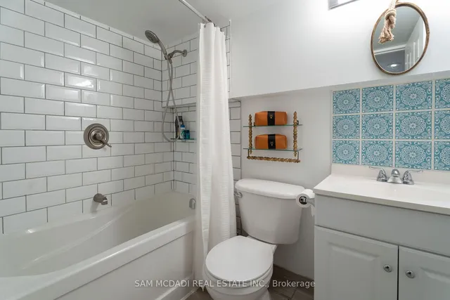 Additional image 27 of 951 Dundas St