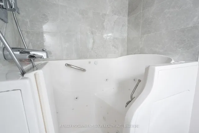 Additional image 27 of 5070 Pinedale Ave Unit 1207