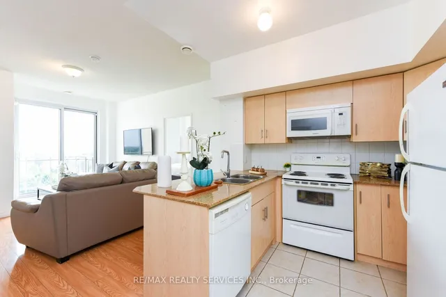 Additional image 12 of 7405 Goreway Dr Unit 716
