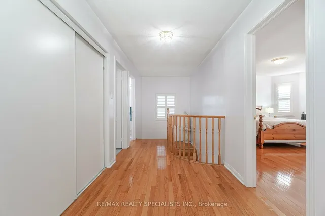 Additional image 19 of 30 Latania Blvd