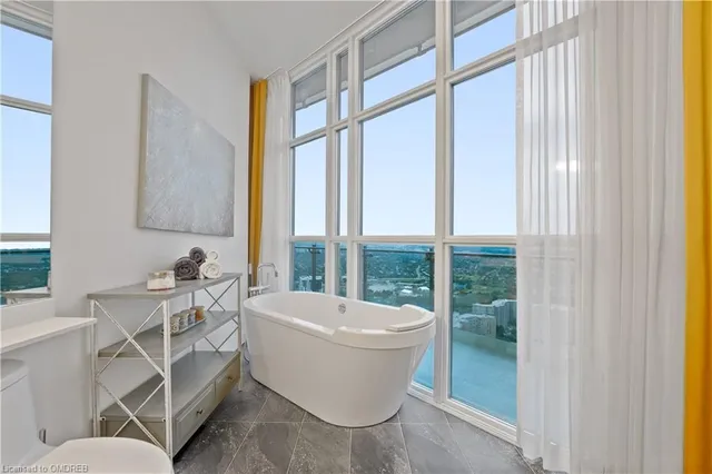 Additional image 42 of 50 Absolute Ave Unit PH3 - 5003