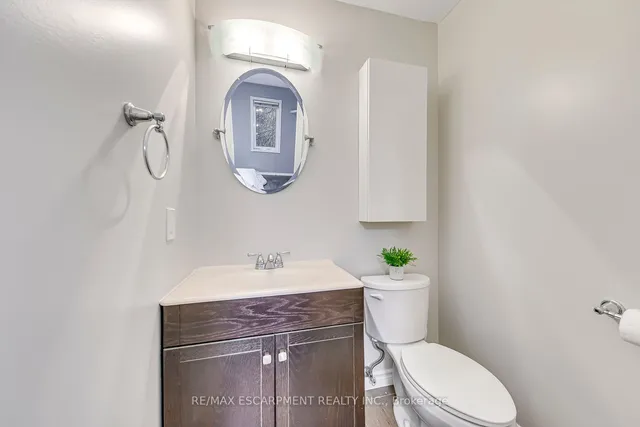 Additional image 26 of 435 March Cres