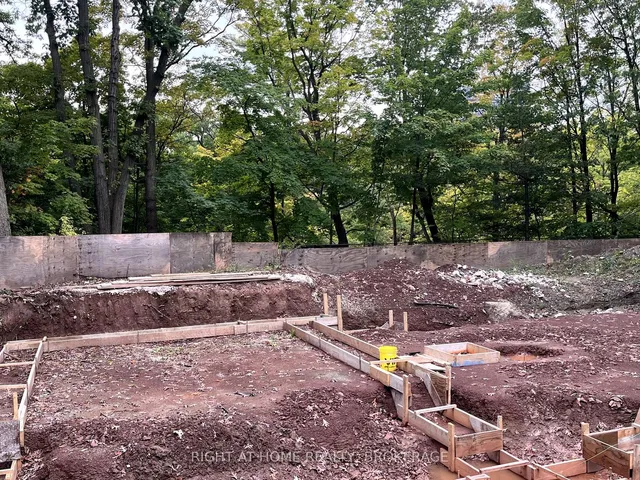 Additional image 4 of 1310 Hillview Cres