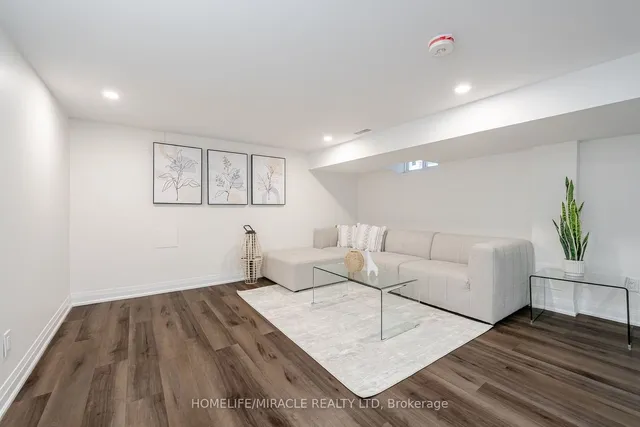 Additional image 34 of 388 Oakwood Ave