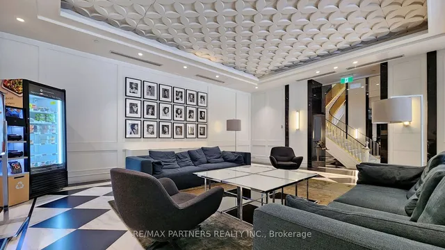 Additional image 29 of 955 Bay St Unit 427