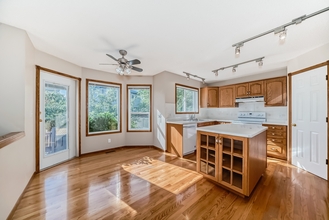 Additional image 2 of 529 Diamond Ct SE