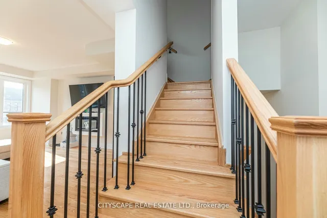 Additional image 29 of 3243 Sixth Line