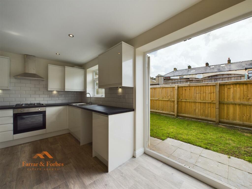 Additional image 12 of Melbourne Gardens, Burnley