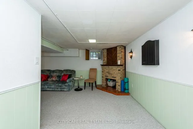 Additional image 29 of 32 Vodden Crt
