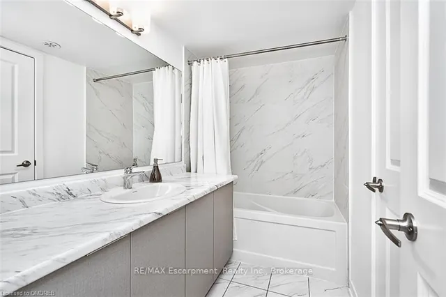 Additional image 14 of 3058 SIXTH Line Unit 101