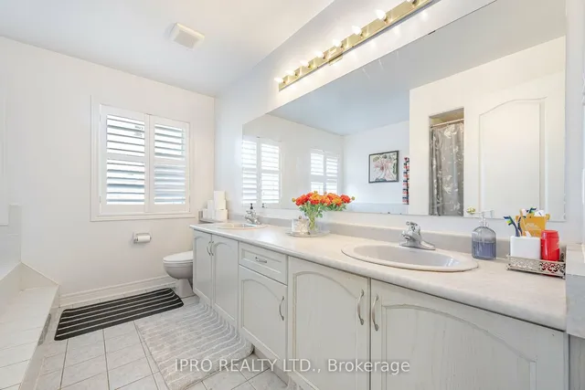 Additional image 24 of 49 Australia Dr