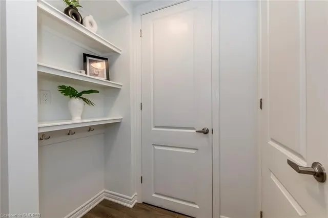 Additional image 11 of 3044 Bramall Gdns