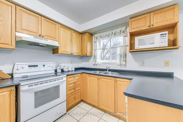 Additional image 13 of 384 Kittridge Rd